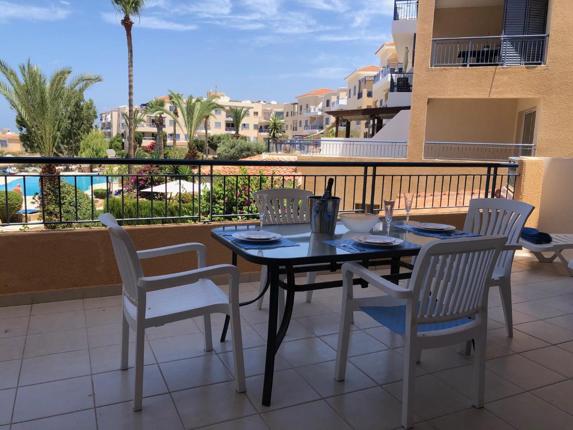 Kings Palace - Stylish 2 Bed Apartment With Sea Views Pafos Exterior foto